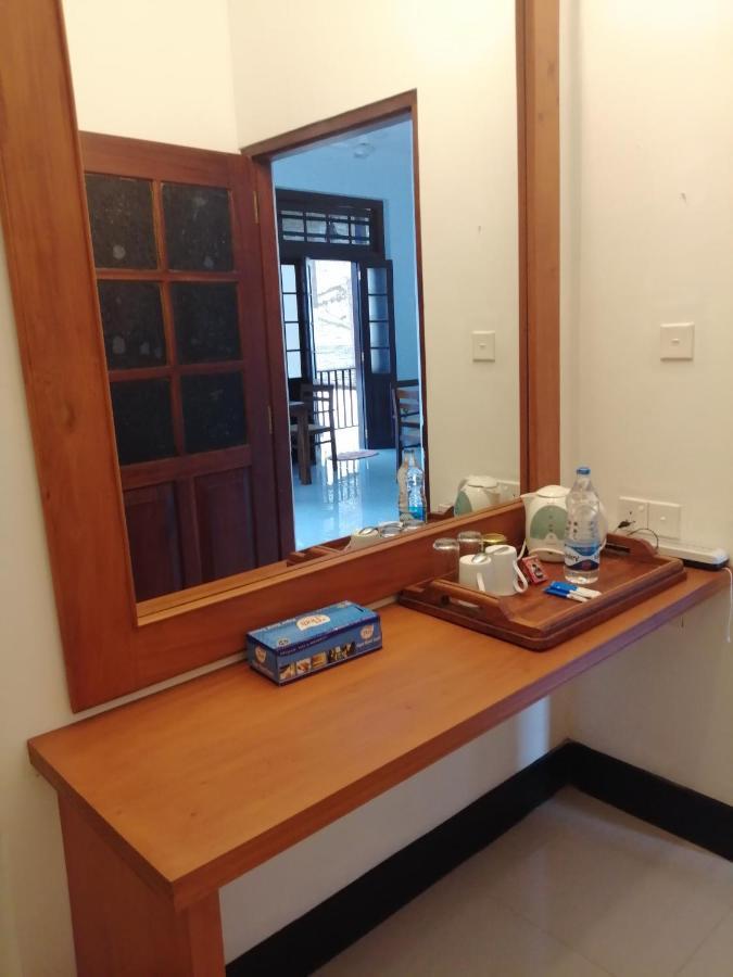 The Entrance 3*